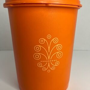 Tupperware Vibrant Orange Lid